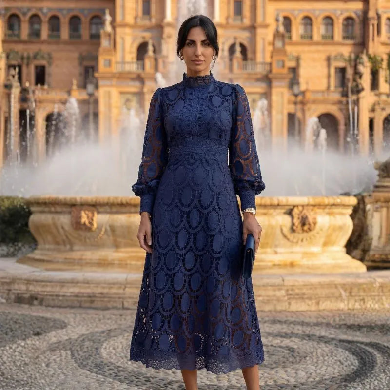 CARMONA | VESTIDO DE ENCAJE CON MANGAS