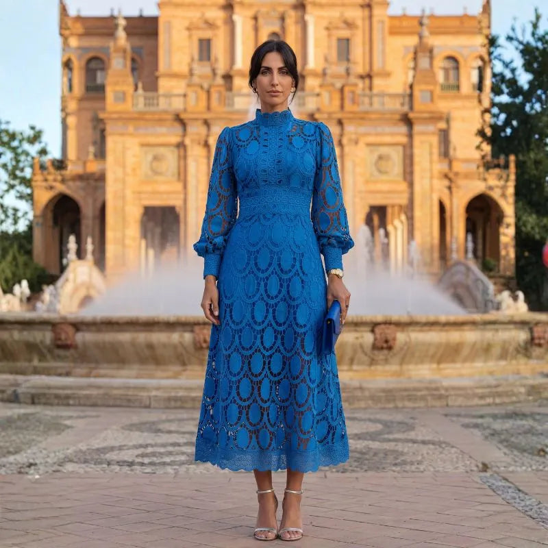 CARMONA | VESTIDO DE ENCAJE CON MANGAS